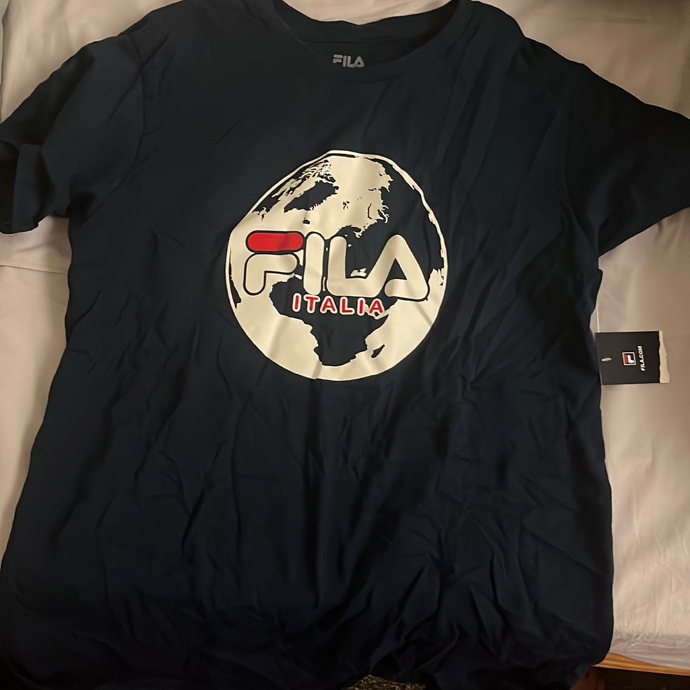 ✨2 for $10✨Brand new men’s Fila Italia Tee